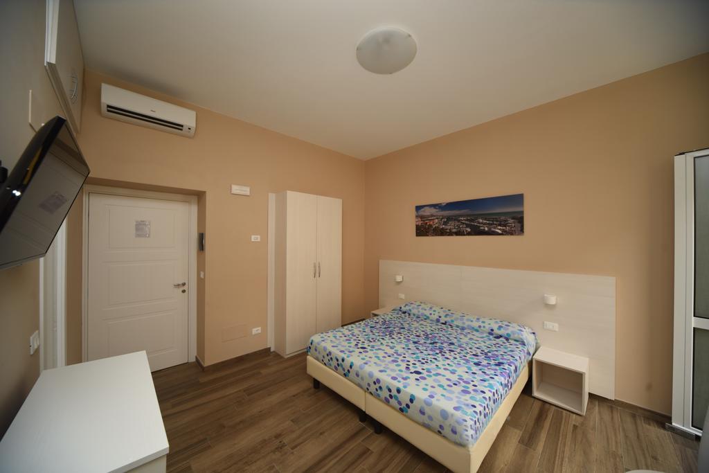 Gioberti House Hotel ซานเรโม ภายนอก รูปภาพ